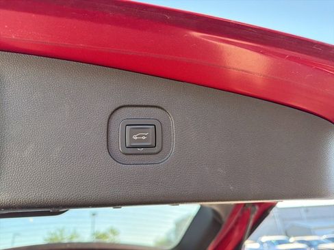 Used 2015 Chevrolet Equinox LTZ image 9