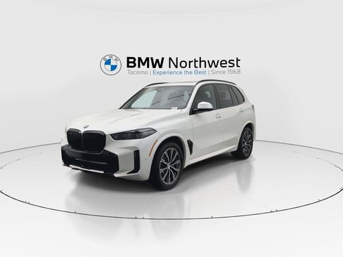 Used 2024 BMW X5 xDrive40i w/ M Sport Package AWD/4WD image 9