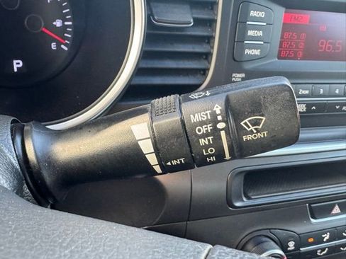 Used 2015 Kia Optima LX FWD image 24