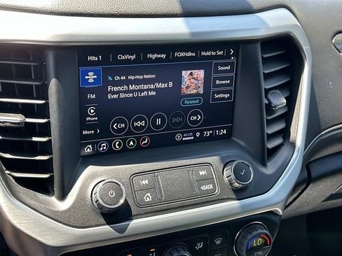 Used 2023 GMC Acadia SLT w/ Preferred Package AWD/4WD image 26