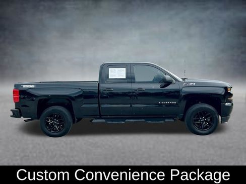 Used 2019 Chevrolet Silverado 1500 Custom w/ Custom Convenience Package AWD/4WD image 4