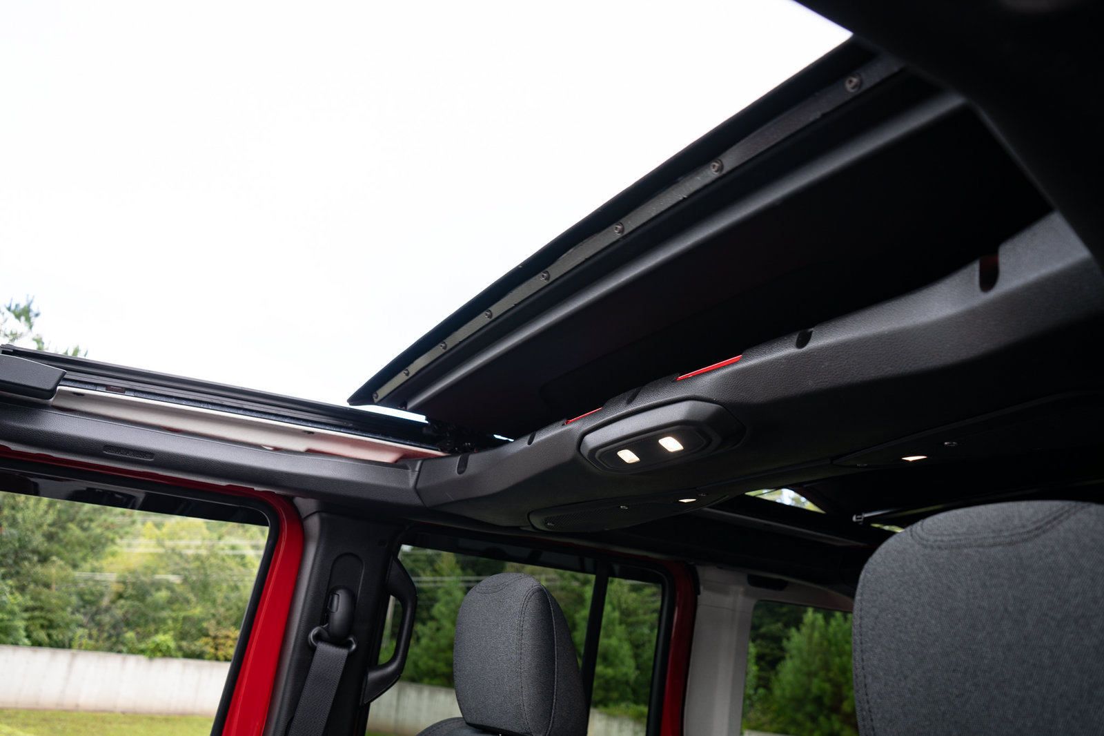 Used 2026 Jeep Wrangler Unlimited Sport AWD/4WD image 16
