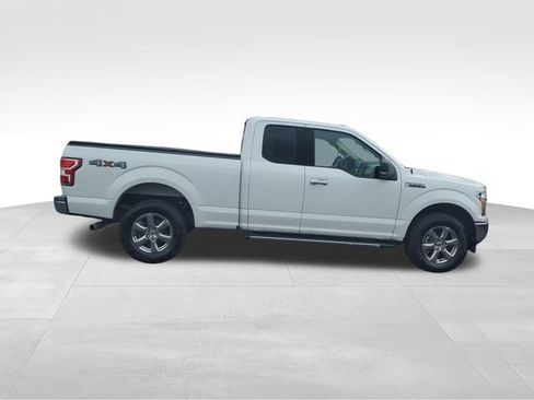 Used 2018 Ford F150 XLT w/ Equipment Group 302A Luxury AWD/4WD image 3