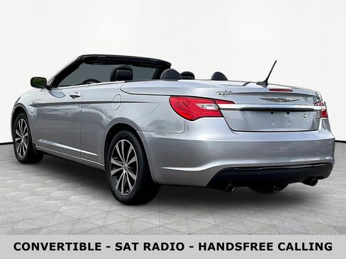 Used 2014 Chrysler 200 S FWD image 4