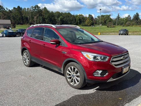 Used 2018 Ford Escape Titanium AWD/4WD image 3