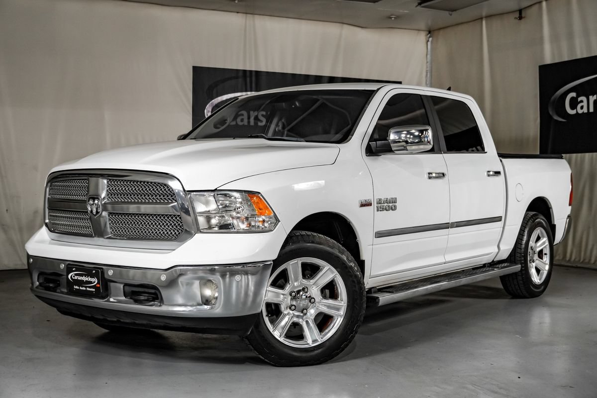Used 2017 RAM 1500 SLT RWD image 4