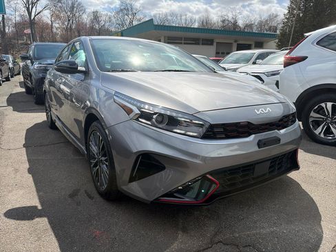Used 2023 Kia Forte GT-Line w/ GT-Line Premium Package image 3