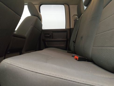 Used 2016 RAM 1500 Express RWD image 18