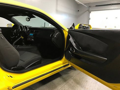 Used 2010 Chevrolet Camaro LT image 12