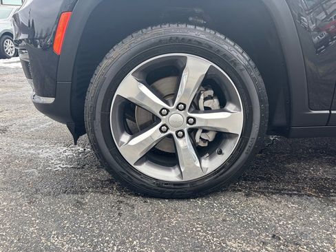 Used 2022 Jeep Grand Cherokee L Limited image 36