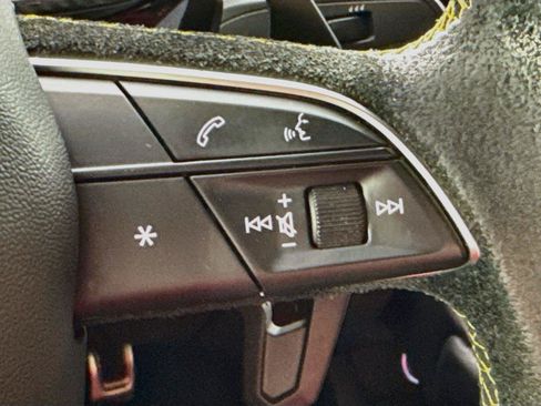 Used 2020 Lamborghini Urus AWD/4WD image 13