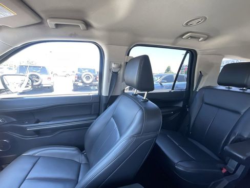 Used 2024 Ford Expedition XLT RWD image 11