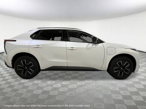 New 2026 Subaru Solterra AWD/4WD image 8