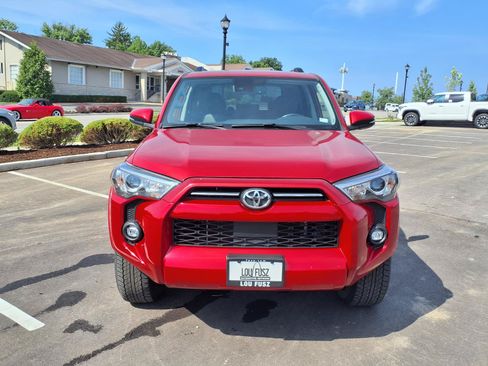 Used 2024 Toyota 4Runner SR5 Premium AWD/4WD image 31