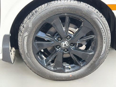 Used 2024 Honda Odyssey Sport image 10