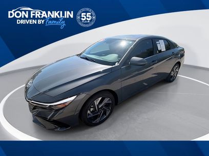 Used 2024 Hyundai Elantra SEL w/ Convenience Package
