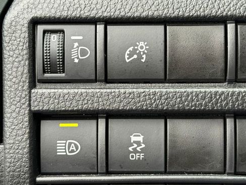 Certified 2024 Toyota Tacoma SR image 34