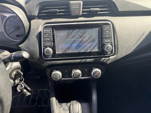 Used 2023 Nissan Versa S w/ Trunk Package FWD image 19