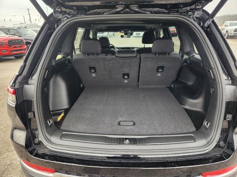 New 2026 Jeep Grand Cherokee Laredo X image 15