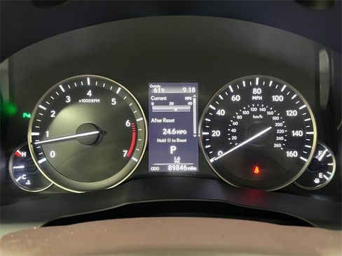 Used 2016 Lexus ES 350 w/ Luxury Package w/Wood Trim image 17