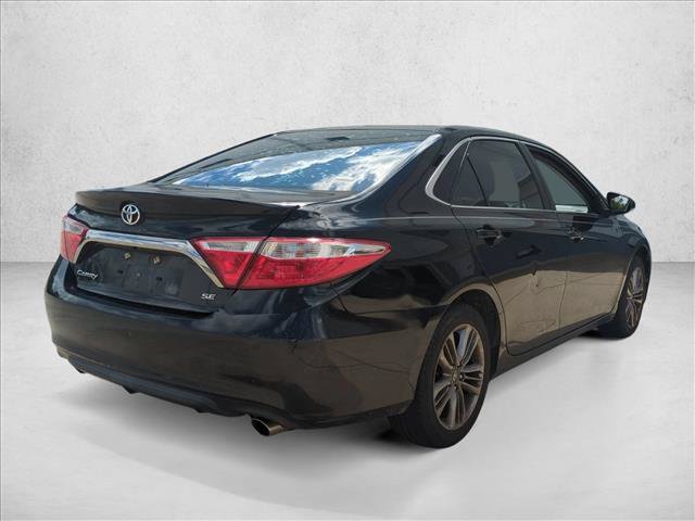 Used 2017 Toyota Camry SE FWD image 4