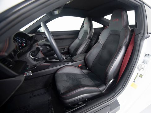 Certified 2023 Porsche 911 Carrera GTS RWD image 15