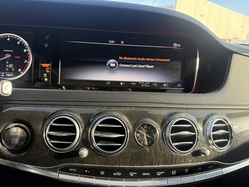 Used 2017 Mercedes-Benz S 550 4MATIC Sedan image 17