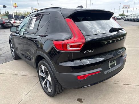 Certified 2026 Volvo XC40 B5 Plus AWD/4WD image 9