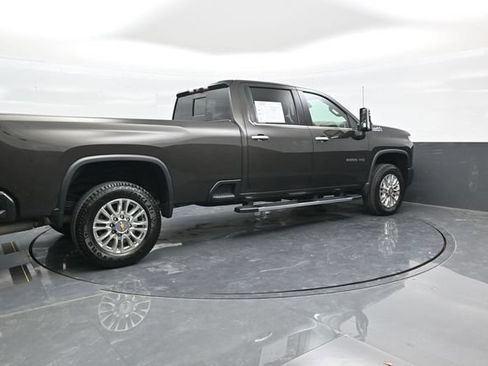 Used 2021 Chevrolet Silverado 3500 High Country w/ Z71 Off-Road Package AWD/4WD image 7
