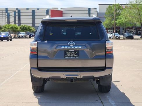 Used 2014 Toyota 4Runner SR5 Premium image 6