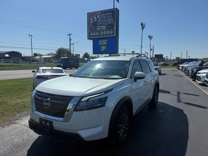 Used 2024 Nissan Pathfinder SV