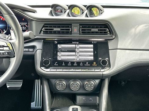 Used 2024 Nissan Z Performance w/ Floor Mat Package image 26