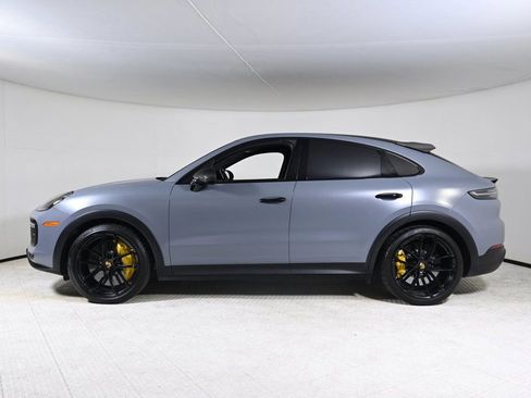 Certified 2023 Porsche Cayenne Turbo GT image 2