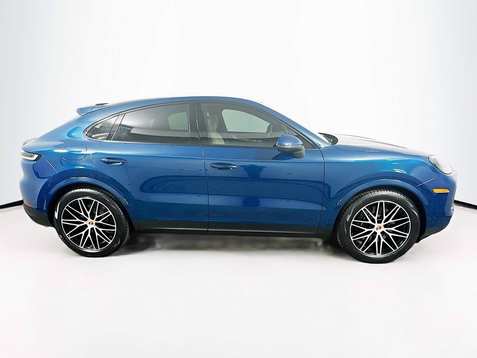 Used 2026 Porsche Cayenne Coupe AWD/4WD image 8