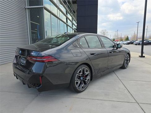 Used 2025 BMW i5 M60 w/ Premium Package AWD/4WD image 3