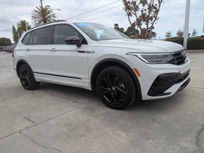 Certified 2023 Volkswagen Tiguan SE R-Line