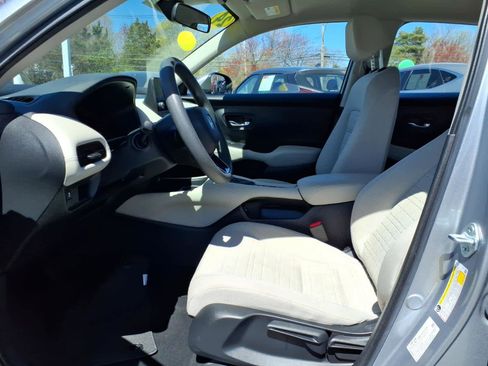 Used 2024 Honda HR-V LX image 11