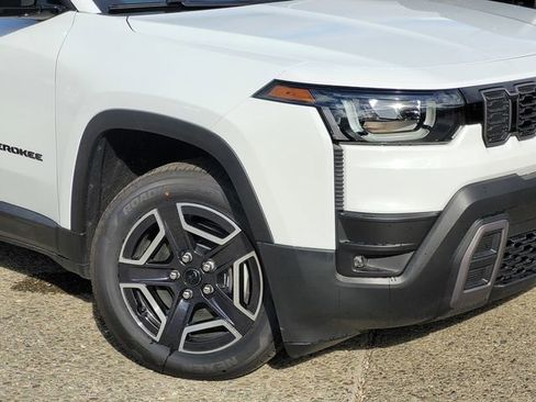New 2026 Jeep Cherokee Limited image 3