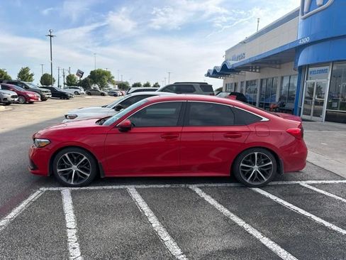 Used 2024 Honda Civic Touring image 1