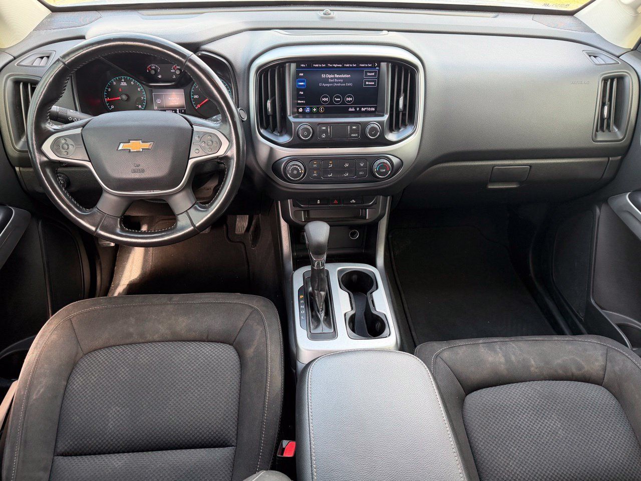 Used 2022 Chevrolet Colorado LT RWD image 10