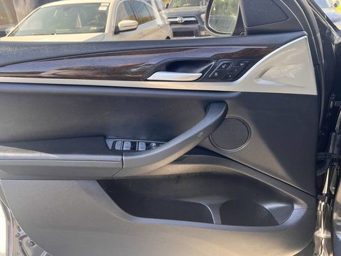 Used 2022 BMW X4 xDrive30i w/ Parking Assistance Package image 12