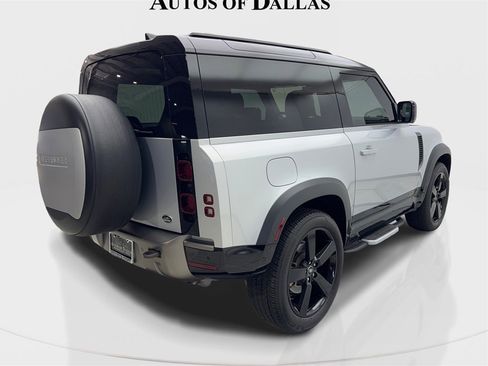 Used 2021 Land Rover Defender 90 X-Dynamic S image 18