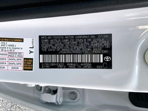 Used 2024 Toyota Prius Prime FWD image 29