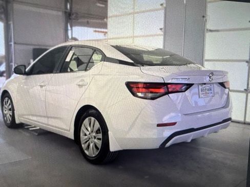 Used 2020 Nissan Sentra S FWD image 13
