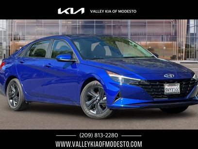 Used 2023 Hyundai Elantra Blue