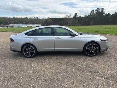 New 2026 Honda Accord SE image 7