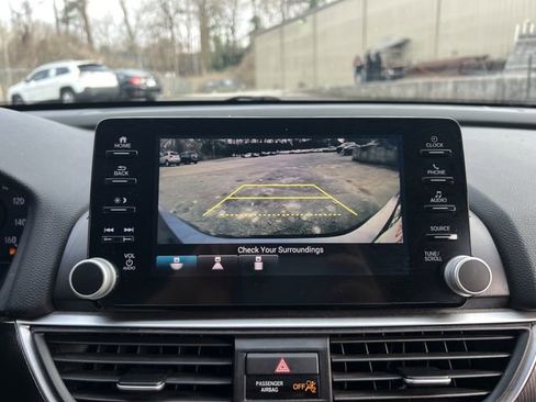 Used 2018 Honda Accord Sport image 24