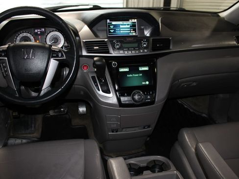 Used 2014 Honda Odyssey EX-L image 13
