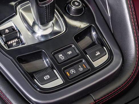 Used 2021 Jaguar F-TYPE R AWD/4WD image 30