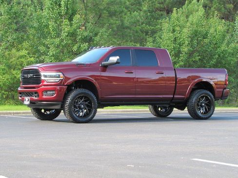 Used 2021 RAM 2500 Laramie AWD/4WD image 3